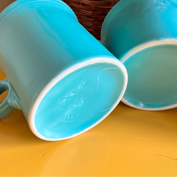 Set of Three Vintage Fiesta Turquoise Teal Ring Handle Coffee Mugs - Picture 5 of 6